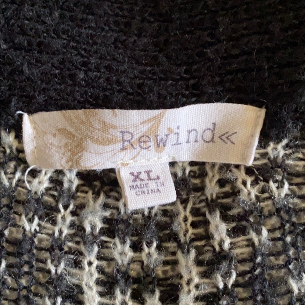Cardigan - Picture 2 of 3